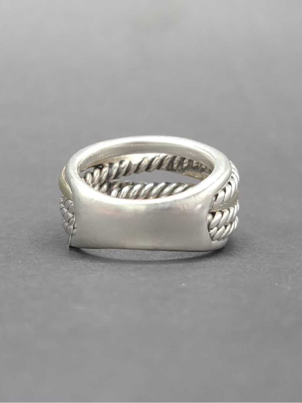 David Yurman Crossover Ring With Gold - Picture 4 of 7